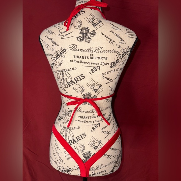 Red Lingerie Set with Rhinestones - Picture 4 of 4